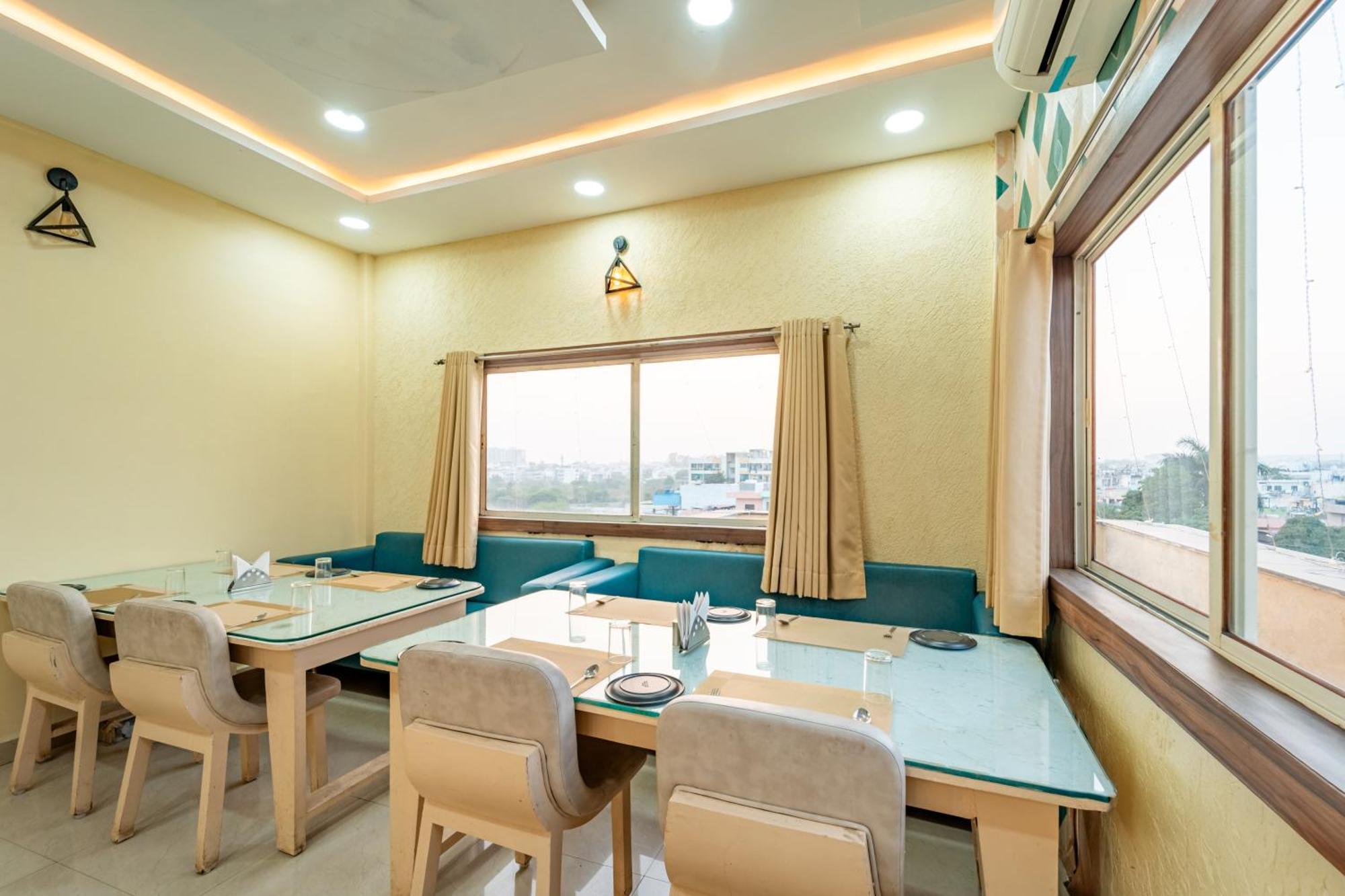 Treebo Premium Zorba Hotel Bhopal Ngoại thất bức ảnh