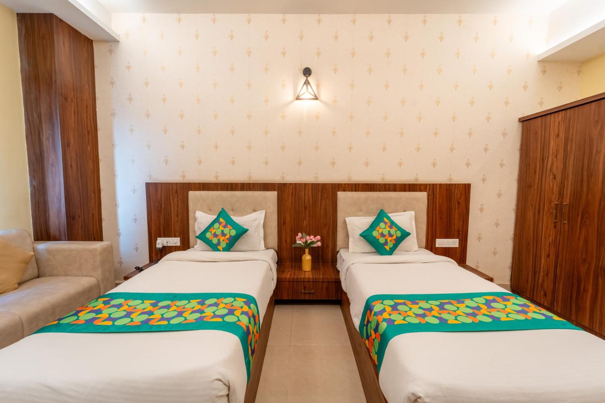 Treebo Premium Zorba Hotel Bhopal Ngoại thất bức ảnh