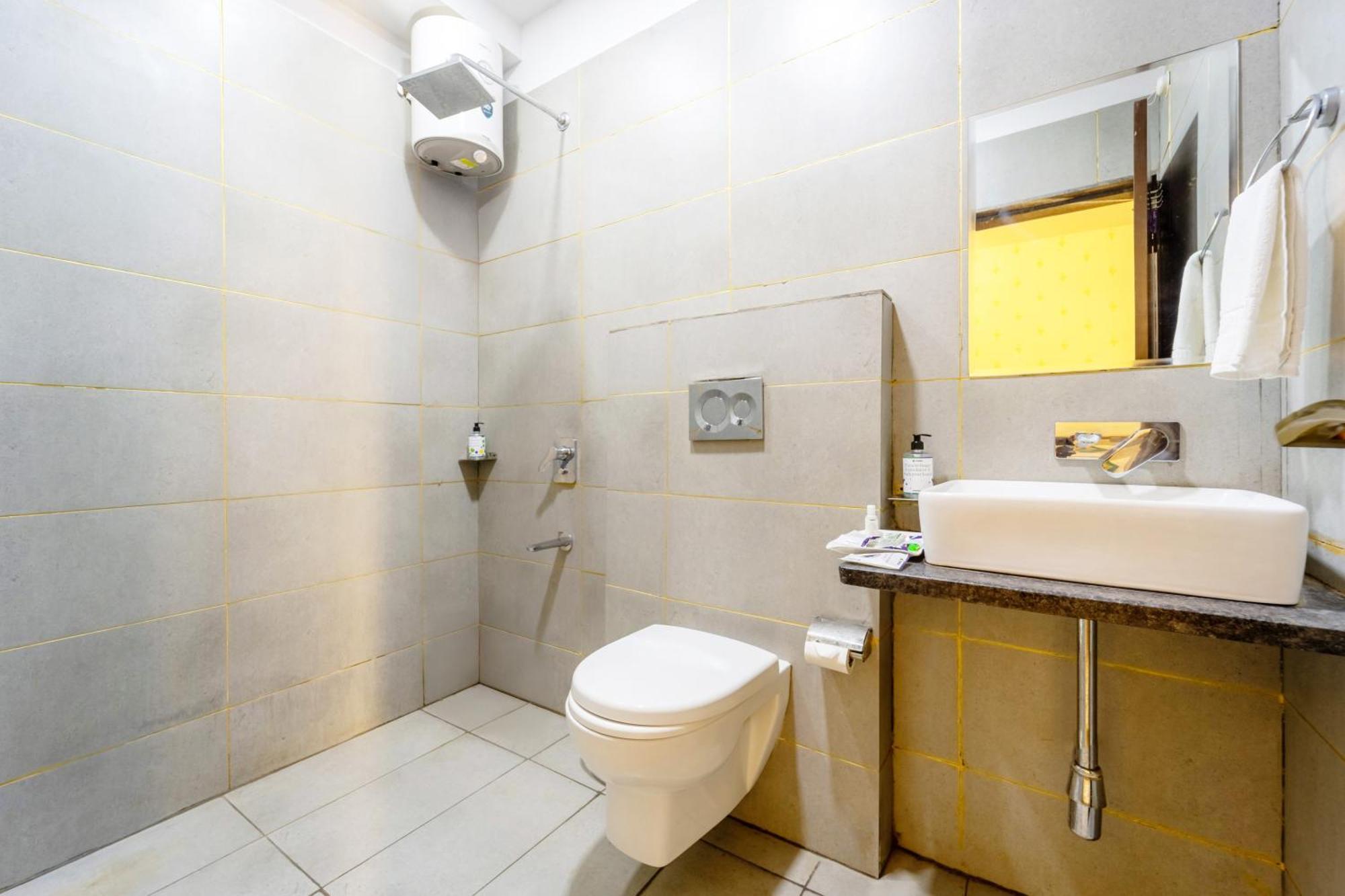 Treebo Premium Zorba Hotel Bhopal Ngoại thất bức ảnh