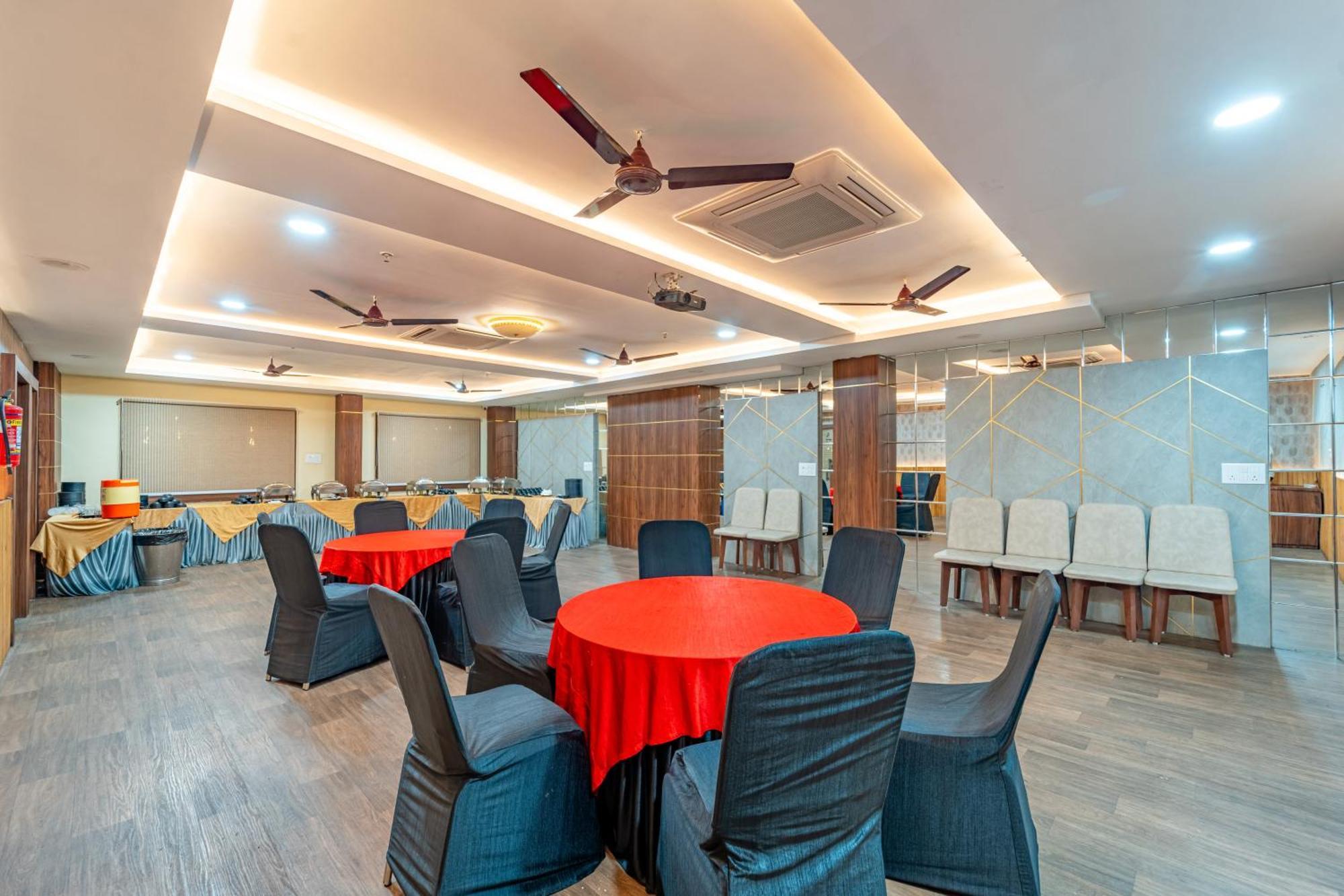 Treebo Premium Zorba Hotel Bhopal Ngoại thất bức ảnh