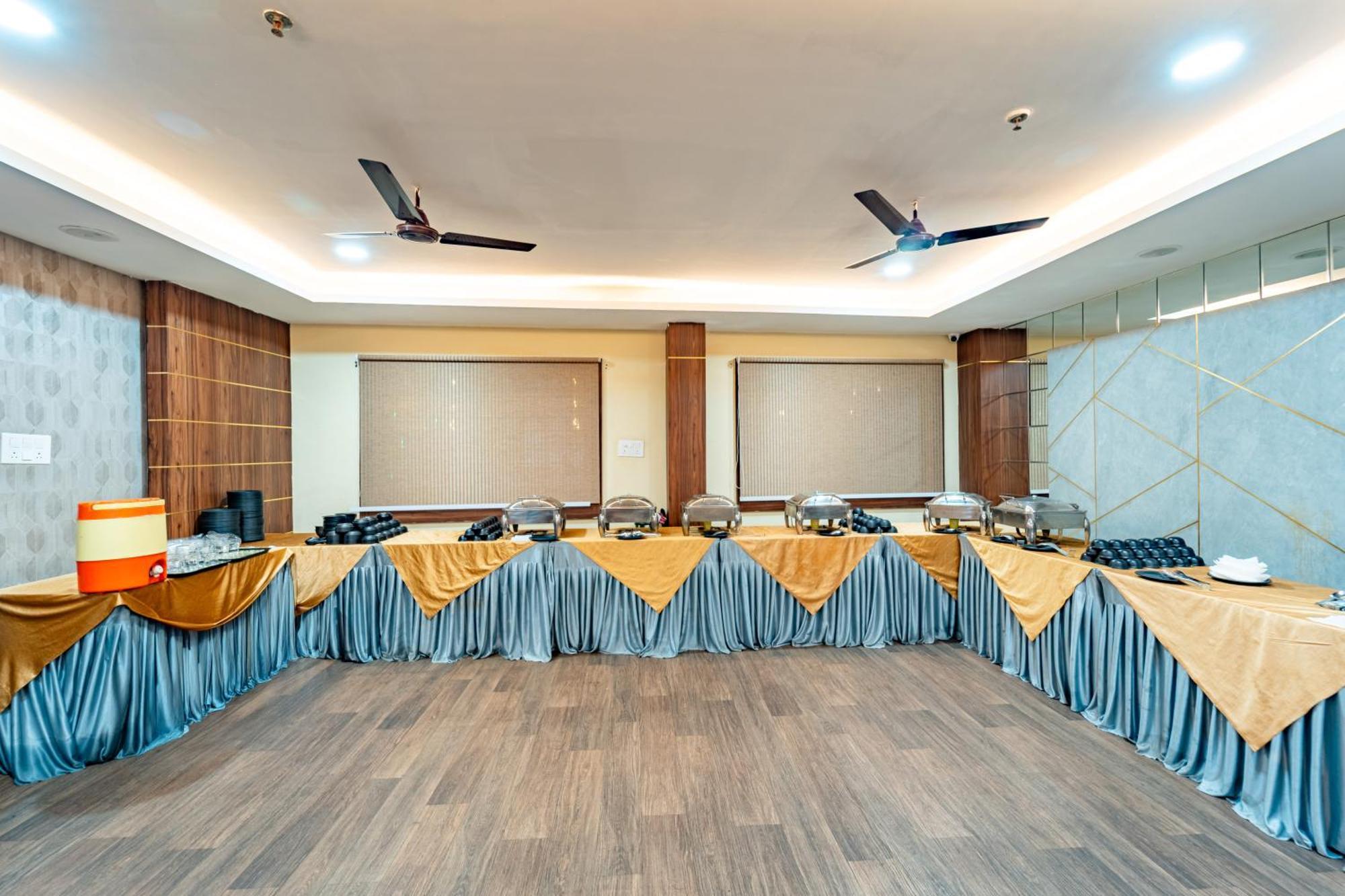 Treebo Premium Zorba Hotel Bhopal Ngoại thất bức ảnh