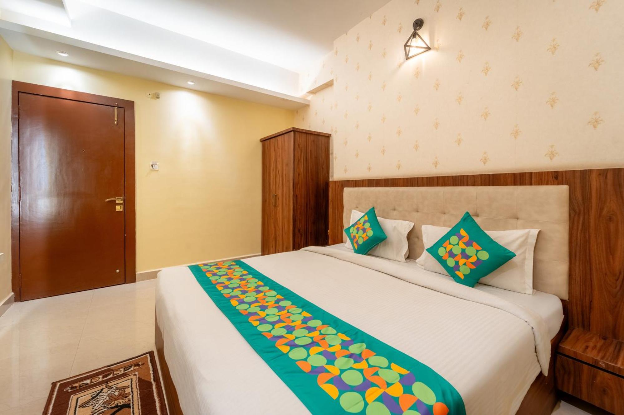 Treebo Premium Zorba Hotel Bhopal Ngoại thất bức ảnh